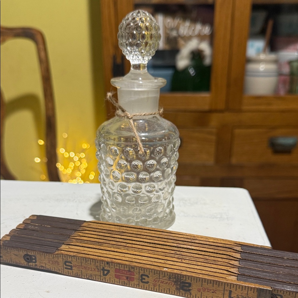 Flash sale💥🔥Vintage Glass perfume bottle hobnob Decanter with Stopper